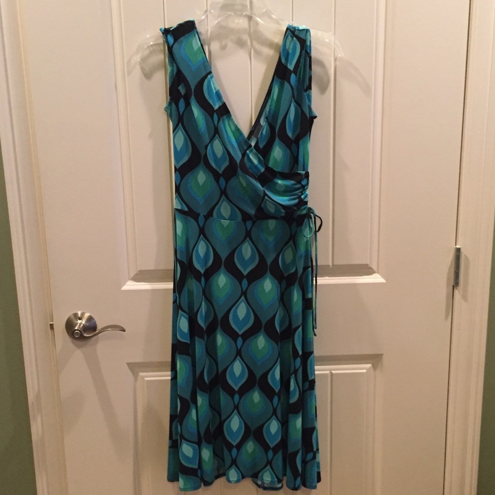 Flattering Dress Barn multi-color dress, size 8